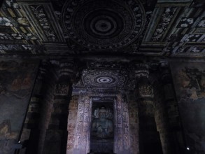 Alb.24 - Les grottes Boudhiques d'Ajanta